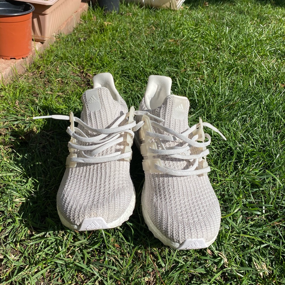 Adidas Ultraboost 4.0